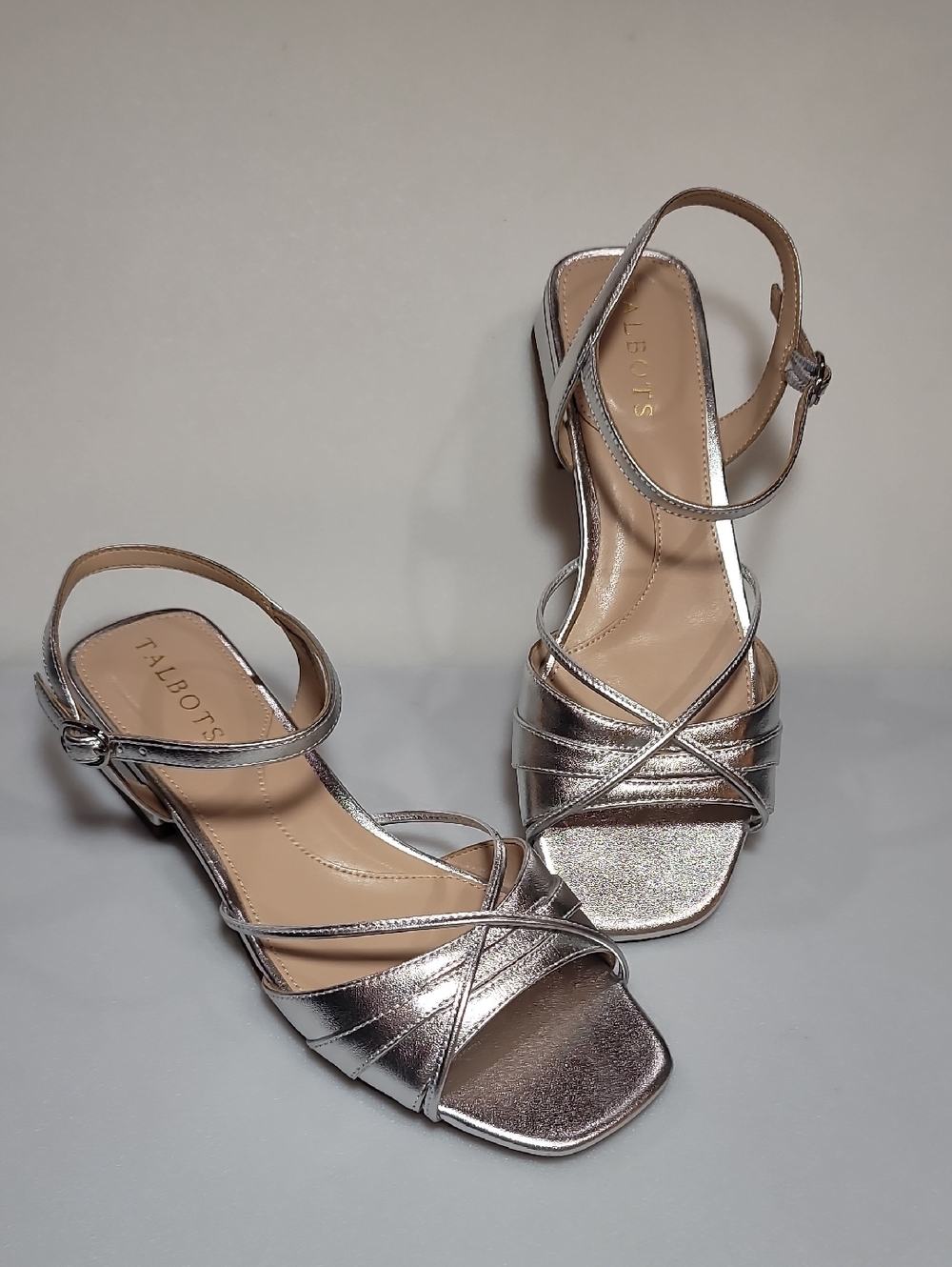 Like NEW Talbots Metallic Silver Strappy Low Block Heel Sandals 6.5 M PLS READ